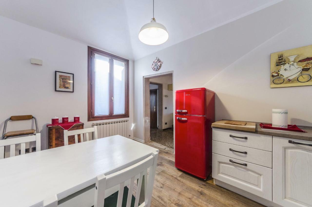 Maurizio House - Near The Train Station Apartamento Veneza Exterior foto