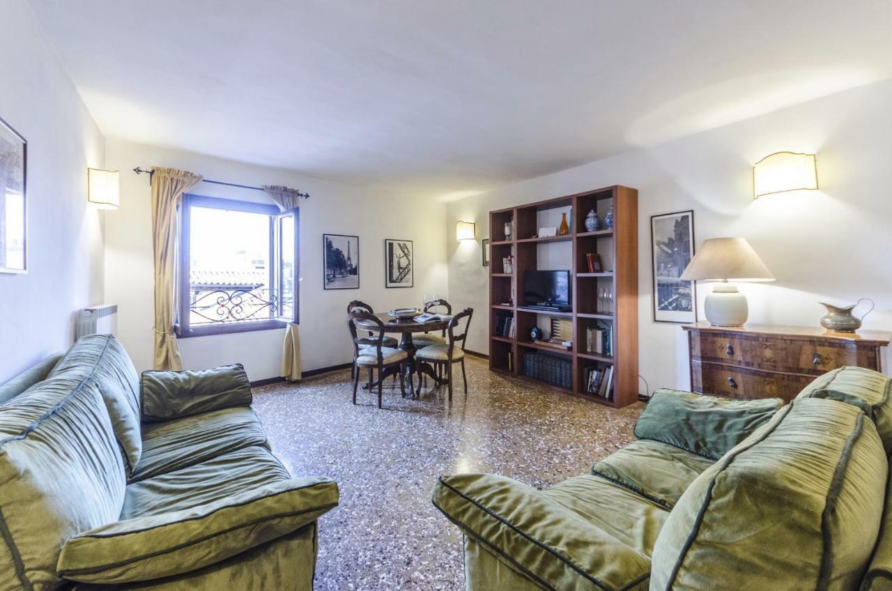 Maurizio House - Near The Train Station Apartamento Veneza Exterior foto